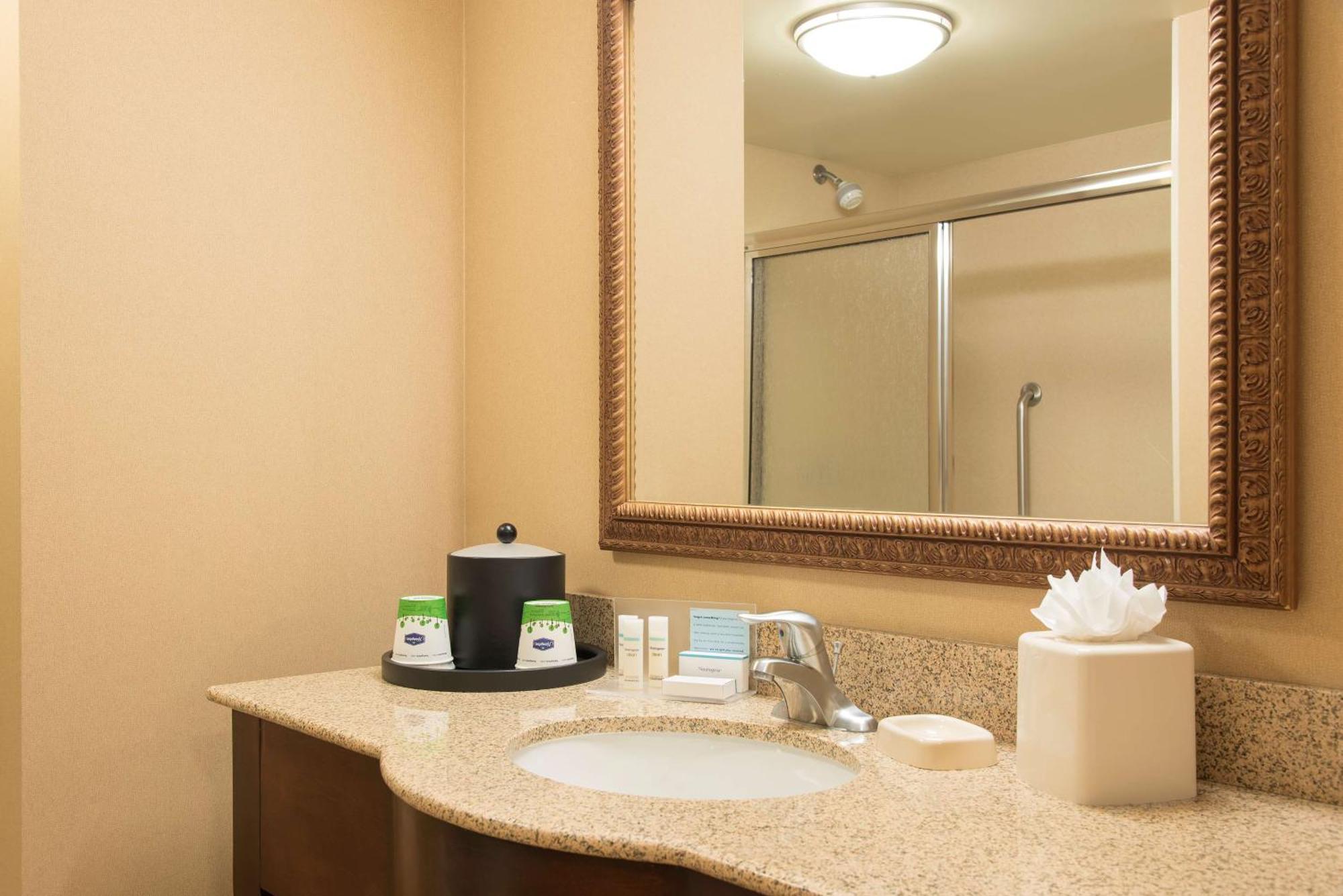 Hampton Inn & Suites Bloomington-Normal Ngoại thất bức ảnh