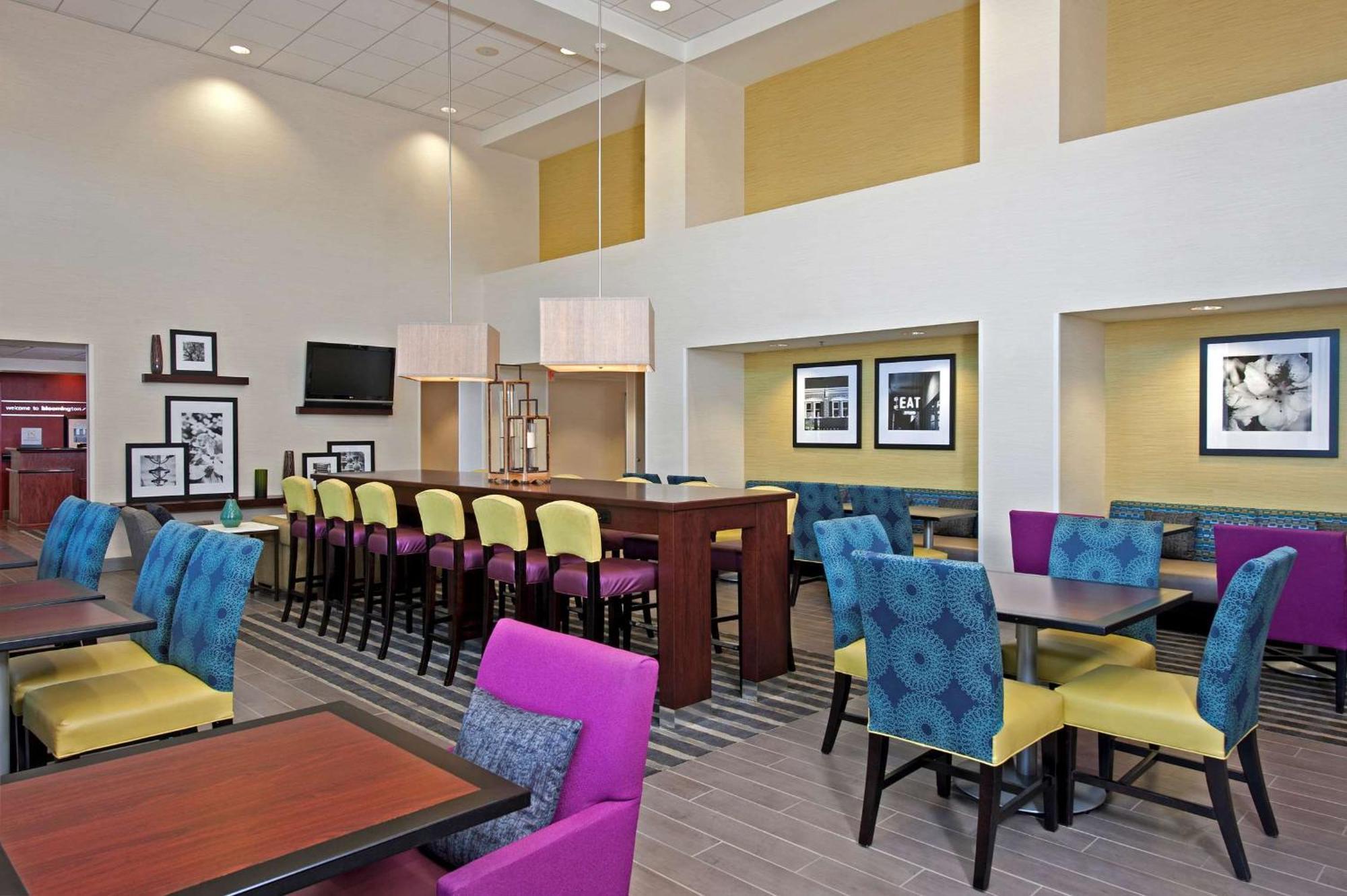 Hampton Inn & Suites Bloomington-Normal Ngoại thất bức ảnh