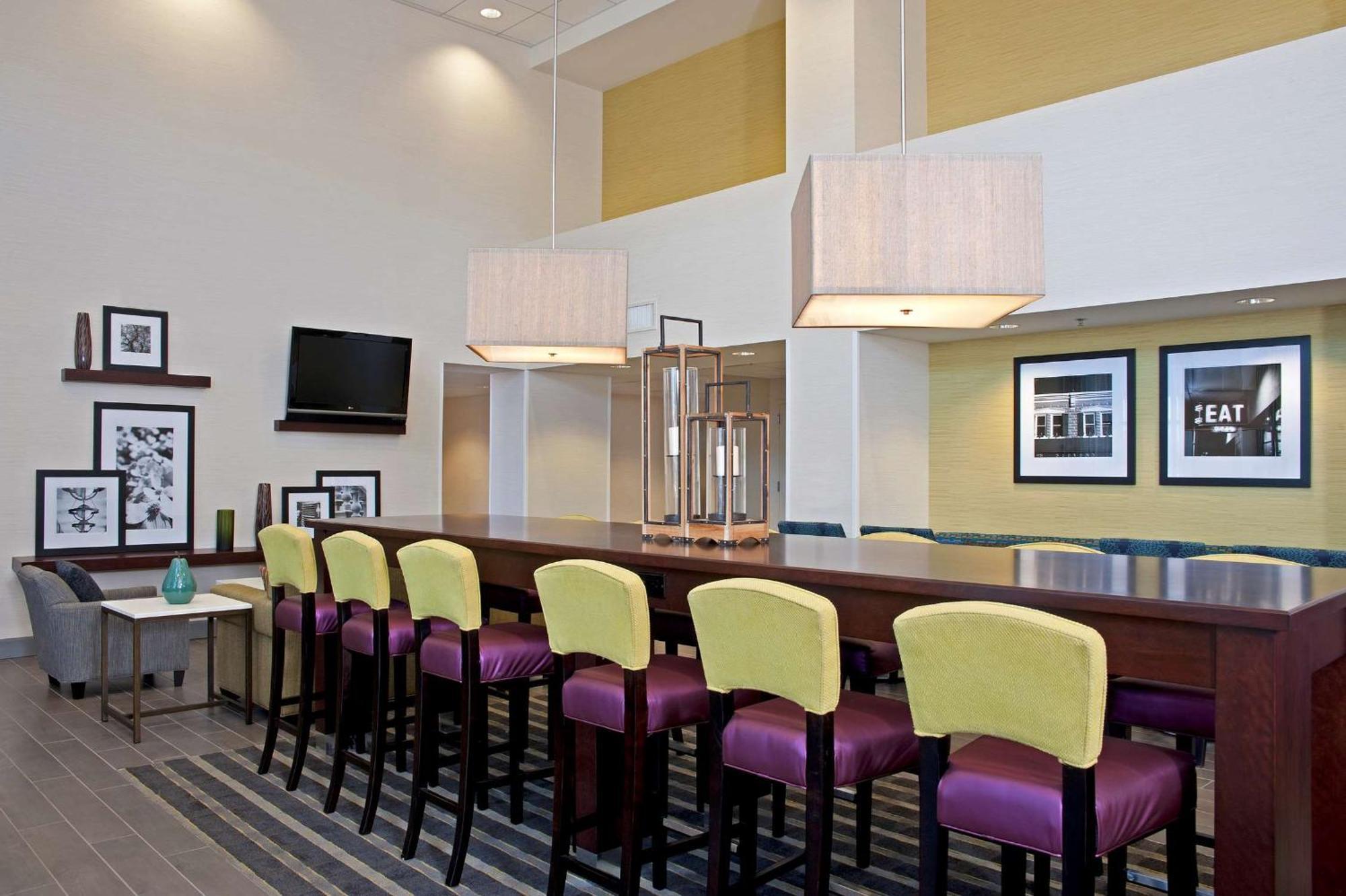 Hampton Inn & Suites Bloomington-Normal Ngoại thất bức ảnh