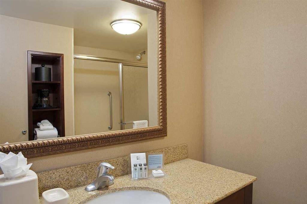 Hampton Inn & Suites Bloomington-Normal Phòng bức ảnh