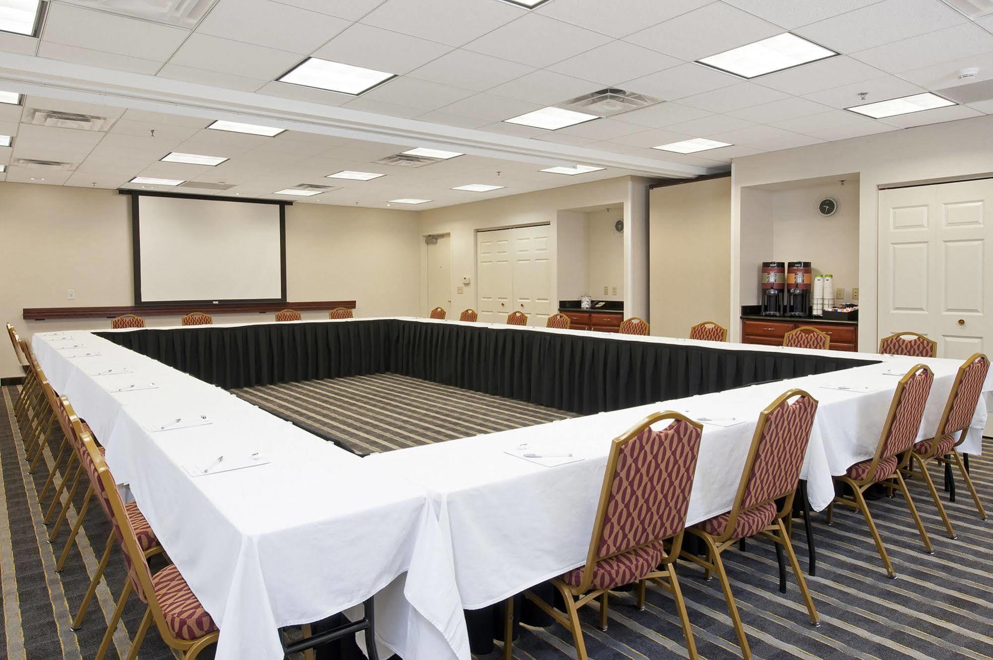 Hampton Inn & Suites Bloomington-Normal Ngoại thất bức ảnh